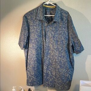 Perry Ellis Navy and Cream Floral Shirt